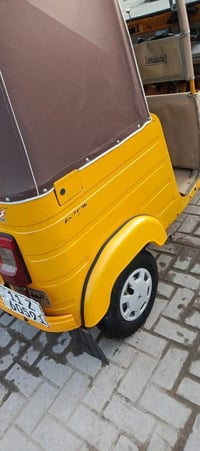 تكتك باجاج • بغداد • مع سنوية