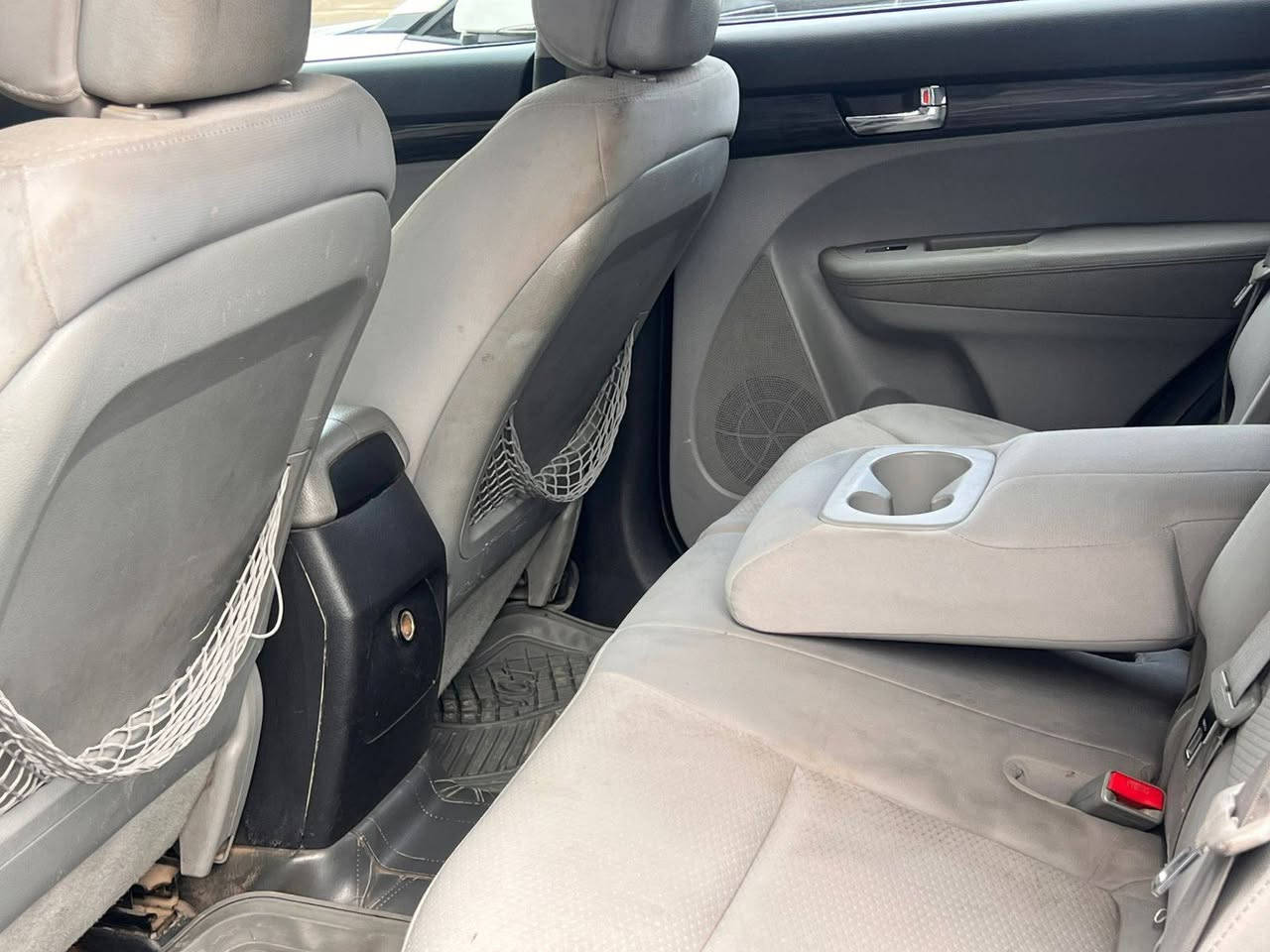 سورنتو 2011 رقم بغداد هزه سنويه رقم جديد حادثها جاملغ خلفي فقط سياره جاهزه 
مكانها المنصور الداوودي 
المحرك مفتوح مبدل كازكيت الصدر 70%
السعر 112 وبيها مجال 
*********** بغداد, العراق
