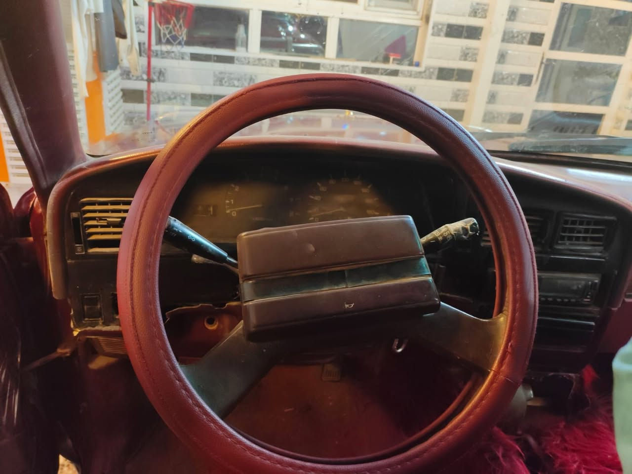 سلام عليكم للبيع تيوتا فورنا مديل 1994 السياره  جاهزه كير ومحرك ونجي سته سلندر نضاف   تخم تايرات جدد باتري جديد كهربايات شغاله السعر 40وبيها العنوان النجف الرقم***********
