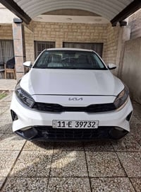 كيا سيراتو موديل 2023 سونار موضح بل منشور مكينه ٢٠٠٠ ماشيه 42 الف كيلو...