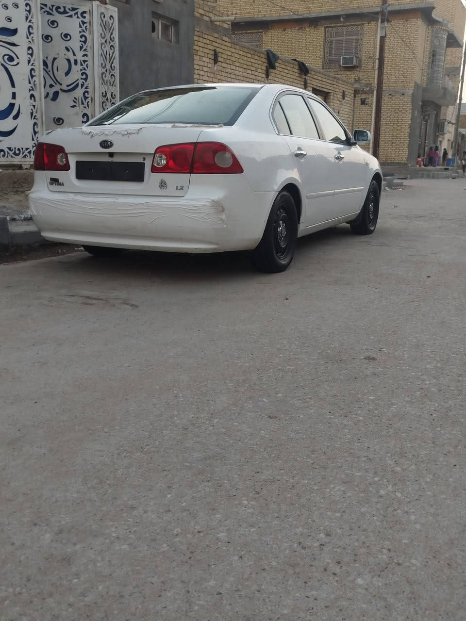 لبيع اوبتيمه 8خليجي كفاله من الضربه وتبديل كير عادي مكينه 2000 تخم تاير حداديه جاهزه ناصريه الستفسار ***********
