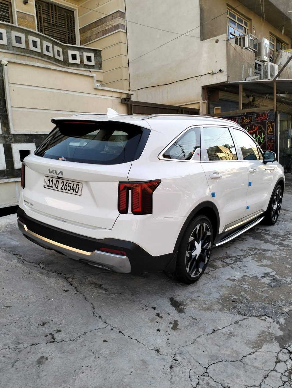 السلام عليكم سورينتو 24فول مواصفات ستة سلندر بانوراما فور ويل أربع كامرات 12حساس رادار امامي وخلفي كشنات جلد حار و بارد ويل عشرين ماشي 50 الف وسعر 31 رقم بغداد وبسمي ومكاني بغداد للاتصال ***********
