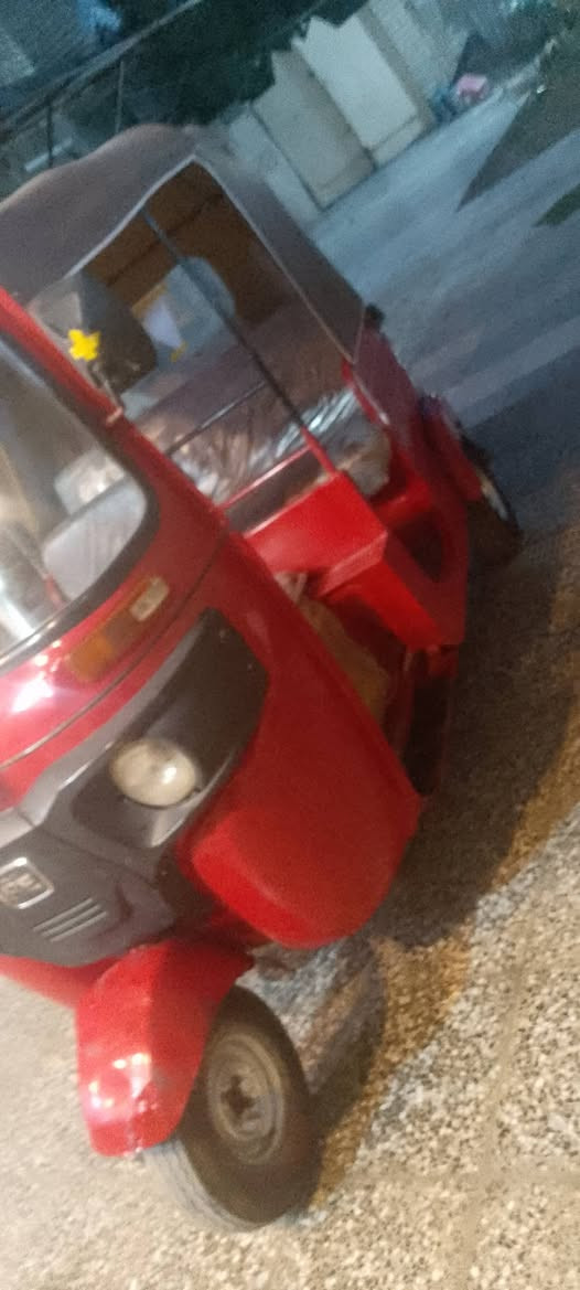 سلام عليكم تكتك موديل 2018 تكتك نضيفه اوراق سحب تكفلك سرقه وعشريه تكتك نضيفه خير من الله مكاني بغدادالعبيدي سعر3300وبيه مجال الرقم الاتصال ***********
