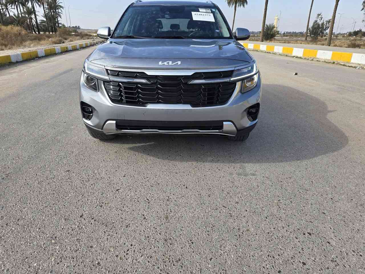 سلام عليكم كيا سيليتوس موديل 2024 وارد امريكي
محرك 2000 دوش 

موصفات 

بصمه تشغيل عن بعد كامره شاشه دجتل 

نص جلد رادرا امامي خلفي نقطه عمياء تحديد مسار 

فول عده الفتحه

السياره جديده ماشيه ٨ الف

بدون ايرباك

الحاد فقط دعايه أماميه بدون صبغ

وكحيل اربع اصبع الجاملغ لاليسر

صور الحادث مرفقه با المنشور

السعر ع الخاص

رقم الهاتف 

***********

***********
