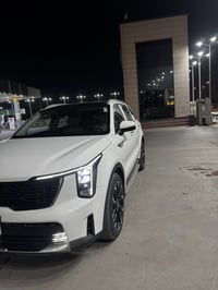 سورنتو 2025 خليجي مكفوله كفاله عامه بيها بارد بسيط موضح بالسونار مواصف...