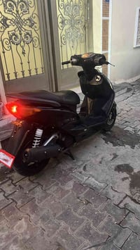 سكنس للبيع ياباني 110 ستان كهرباء دراجه جديده محرك نضيف كهربايات جدد ل...