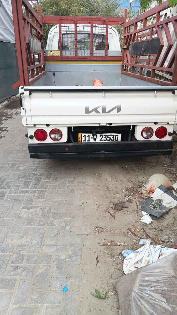 سلام عليكم كيا بنكو موديل 23سيارة مكفولة كفالك عامة ماشية 24 جديدة مال بيت مكاني زيونة السعر 150 ملاحضة السيارة بدون محجر ***********
