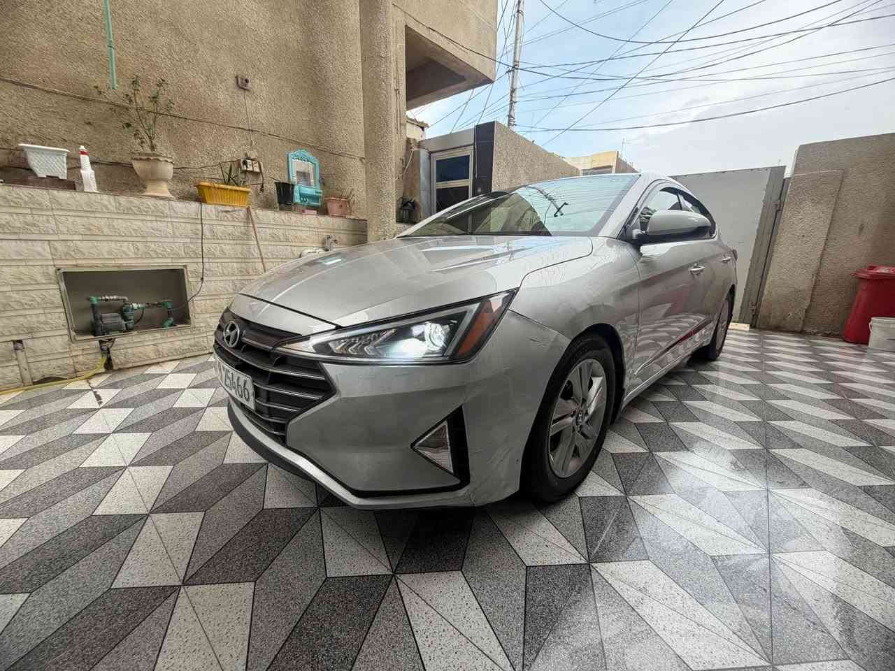 النترا 2019 أمريكي 
كير AT
ماشية 118 حقيقي
رقم بغداد بسمي سنوية وهزة ورقم جديد 
ضرر أمريكي جملغ امامي اليمنة 
بل عراق صبغ اثر شخوط شرط مو ضررالله شاهد 
سونار داخل المنشور شرط احلى من الصور
العنوان ديالى بعقوبة ***********
السعر 115 بيهة مجال بصيط بعقوبة, ديالى
