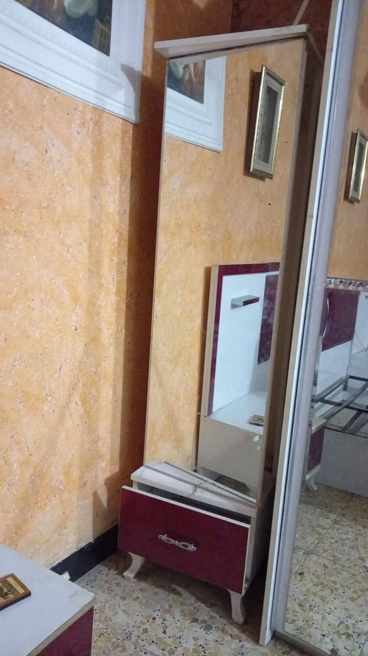 للبيع اخوان الشعب  *********** السعر ٢٠٠
