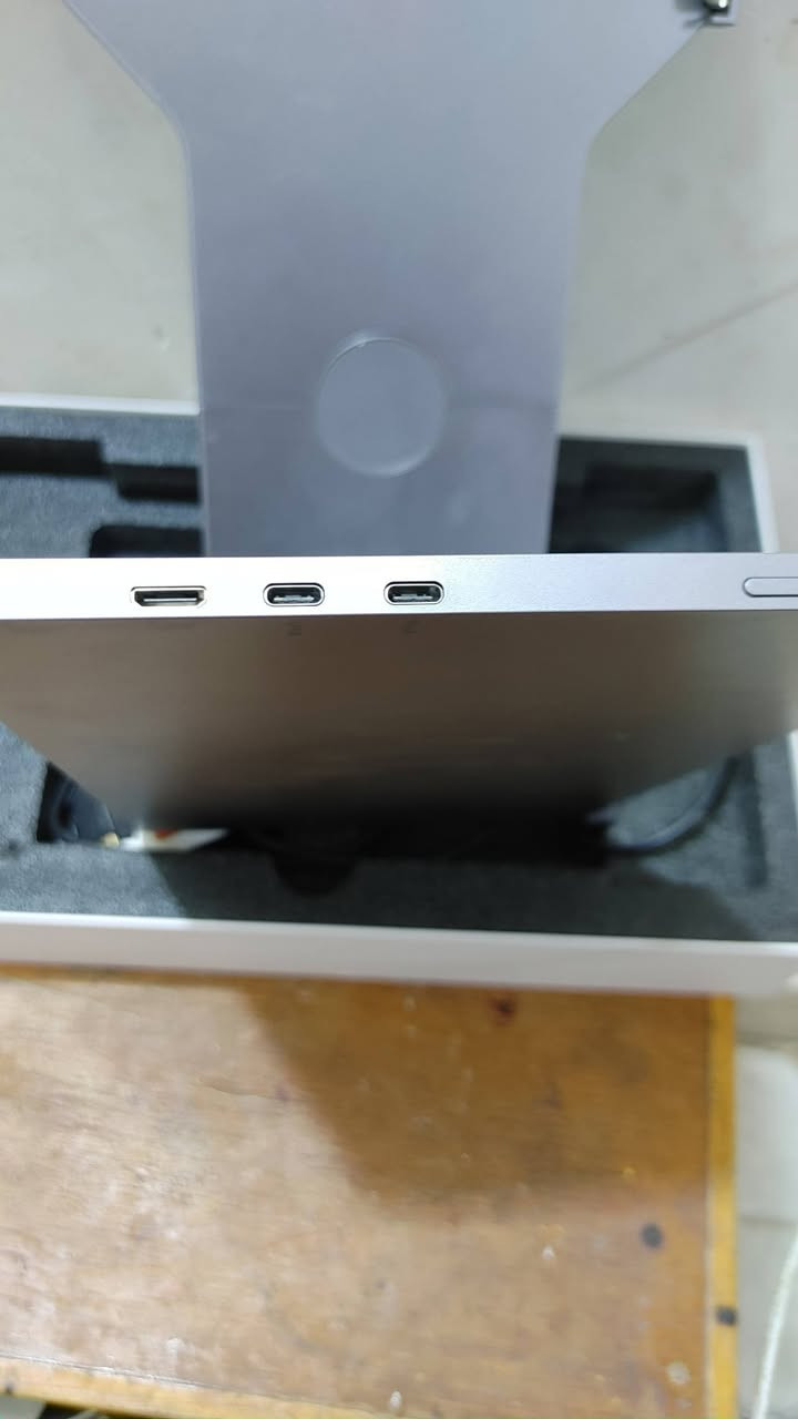 شاشة Portable Dual Monitor 14 inch 1080P
يعني شاشتين جانبيات للابتوب، حجم 14 إنج، دقة Full HD.
🔹 شاشة Portable Dual Monitor
🔹 قياس 14 إنج
🔹 دقة 1080P Full HD
🔹 مناسبة للابتوبات (للشغل، الدراسة، التداول، التصميم)
🔹 حالة ممتازة


**إذا كنت صاحب هذا الإعلان وتريد حذفه لأي سبب، رجاءا أرسل رسالة إلى الدعم الفني**