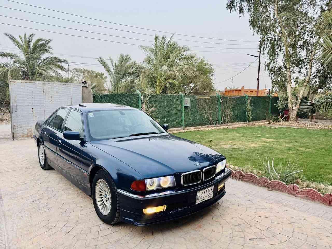 إسلام عليكم خفاش للبيع أو مراوس موديل 97 بلاديه بدون صبغ بيه ملاحضات بسيطه
كماليات وليس ميكانيك
سياره حلوه وناعمه وكهربايات كير مكينه كله شرط 
735V8 تنفس طبيعي هواء 
مواصفات كثيره 

***********
