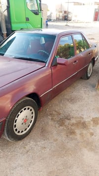 للبيع مرسيدس موديل 1991. سنويه صلاحه 2030. مالك موجود بغداد بلشعب. الم...