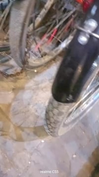 بايسكل للبيع حجم 28 السعر 100 رقم 07733392785