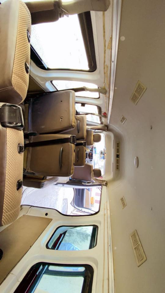 السلام عليكم من رخصة الادمن 
فوتون موديل 17 السياره كفاله 
ما عده الي ماشر عليها بالصوره 
باسمي مصفره من كلشي السعر 125 بيها مجال بسيط  اذا اكو مراوس بخصوصي نتراهم رقم الهاتف *********** سكن بغداد واتساب موجود الي مي عجبه يكتب يالله واني شاكره
