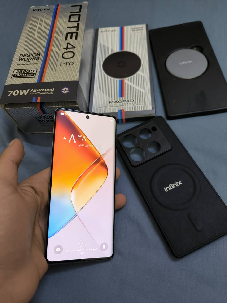 Infinix Note 40 Pro
الشاشة: منحنية (Curved) خرافية من نوع AMOLED بتردد 120Hz

الكاميرا: أساسية بدقة 108 ميجابكسل مع مثبت بصري (OIS) لصور وفيديوهات في غاية الثبات

الأداء: معالج قوي للألعاب والمهام اليومية مع ذاكرة تخزين 256 جيجابايت وذاكرة عشوائية ( 8+8 ) 

الصوت: تجربة سينمائية بسماعات ستيريو مزدوجة بضبط من شركة JBL العالمية 🔊🎶.

التصميم: خلفية جلدية فخمة مع إضاءة Active Halo الذكية التي تتفاعل مع الإشعارات والموسيقى ✨.

🎁 المحتويات : العلبة + الشاحن اللاسلكي+ كفر

💰 السعر : 240 الف
📍 العنوان : الكاظمية 
📞 الاستفسار : ***********
