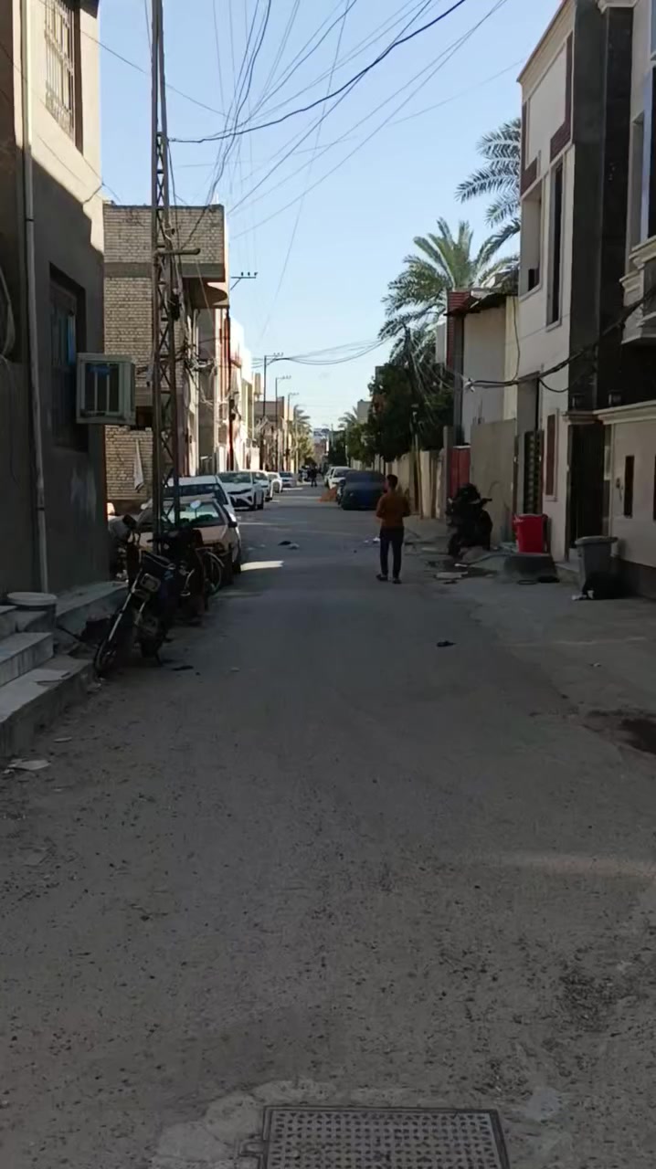 السلام عليكم
للبيع قطعة أرض زراعي سند ٢٥ المساحة ٧٧ متر ونصف واجه ٦ اله ١٨ سم ونزال ١٣ متر و٣٠ سم موقع الأرض جيد جدا خدمات تبليط مقرنص سعر المتر مليون و٣٠٠ اله ٢٥ الف
***********
