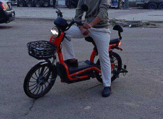 🔥👇
🏍️ دراجة شحن HLS للبيع
الدراجة نظيفة وجاهزة للاستخدام
🔋 بطاريات فيتنامي جدد شديتهن للدوام (كلفن 155 ألف)
استخدام شخصي وخفيف للدوام
الملاحظات بكل صراحة:
تحتاج سيم بريك خلفي (حوالي 5 آلاف)
تحتاج أشاير (حوالي 5 آلاف)
يعني صرف بسيط جداً 👍
تاخذها وتطلع بيها كبل ميتحتاج تصرف الف
💰 السعر: 350 ألف
الموقع:بغداد الجديدة-شارع مسبح
📉 قابل للتفاوض فلوس كروة
📞 التواصل:
***********
📲 متواجد تليكرام وواتساب فقط
الشراي فقط، الله يبارك للجميع 🤝✨
