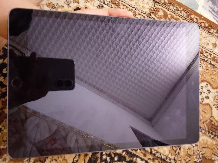 ايباد ٩ اخر اصدار ، نظافته ٩٩% ما داخل صيانه ولا امبدل بي اي شي،
وكامل ملحقاته ، سعره ٢٦٠ الف $

الشراي يجي خاص ماسنجر 
مكاني بغداد حي النصر


**إذا كنت صاحب هذا الإعلان وتريد حذفه لأي سبب، رجاءا أرسل رسالة إلى الدعم الفني**