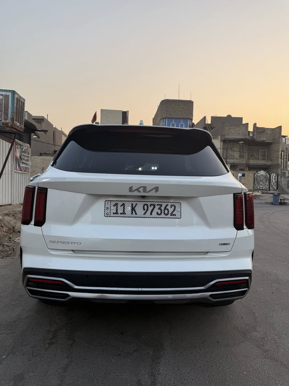 السلام عليكم
بيع سريع 230 ورقه 

سورنتو هايبرد ex  VIP

موديل 2023  

وارد امريكي تبديل جاملغ وبنيد نفس الون بدون لا شاصي ولا لغد ولا راديتر 

 ماشية 90 الف 

رقم بغداد  

المواصفات

محرك 1600 تيربو

التفويلة تمشيك 1000كيلو 

بصمه ابواب وتشغيل عن بعد

لایت 4 عدسات

شاشة كبيرة

كامرة خلفية

حساسات خلفية

7 راكب كشنات منفصلة VIP

كشنات جلد كهرباء

كشنات تدفئة

قيادة ذاتية حسب خطوط الشارع تقود وحدها

تحديد مسار

كروس كونترول

رادارات  امامية خلفية 

وضعيات قيادة سبورت ، نورمل ، وايكو وثلج

سايد بريك كهربائي

صندوك كهرباء   

تبريد خلفي منفصل  

اوتو هولد

كير ماوس 

تحكم ستيرن كامل 

وبعد هواية مواصفات 

مكان السيارة بغداد الرصافه

السعر  230

للاستفسار ***********
