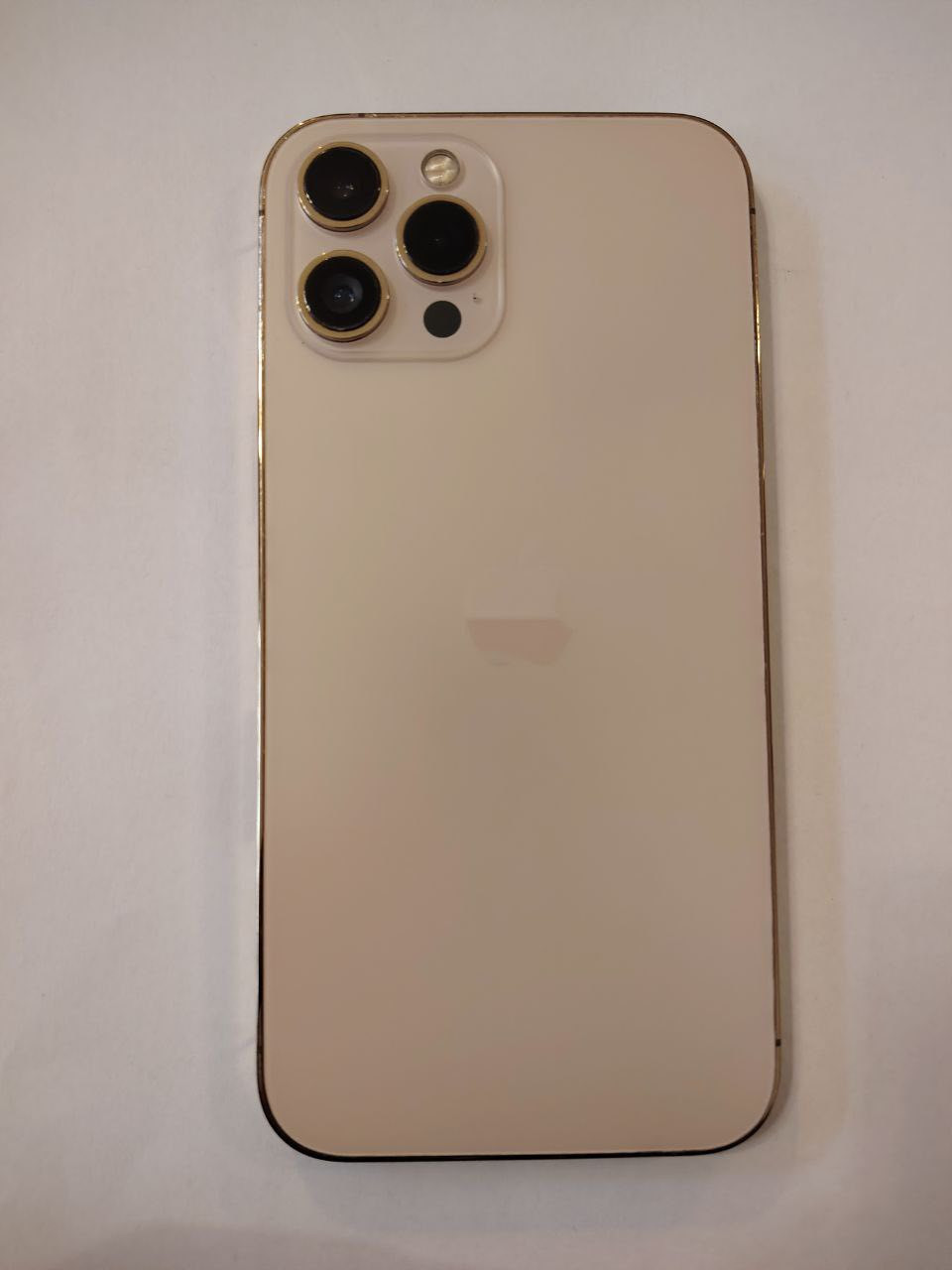 السلام عليكم ايفون12برو ماكس للبيع مبدل بطارية والفيس ايدي واكف السعر 400للاستفسار***********
