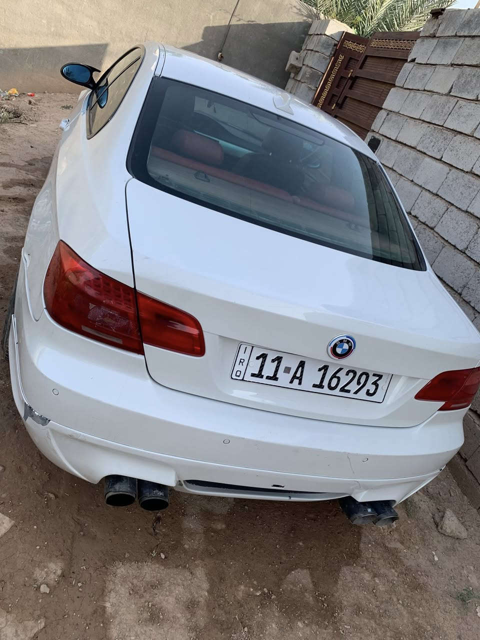 السلام عليكم للبيع e92 رياضي تك باب صبغ عام جمالية كفالة ايرباكات ولغود وتكم مبدل بيها جاملوغ ودعامية رقم بغداد 
مكانها ديالى قضاء الخالص 
السعر ٩٥ وبيها مجال 
الشراي يتصل وهذا رقمي***********
