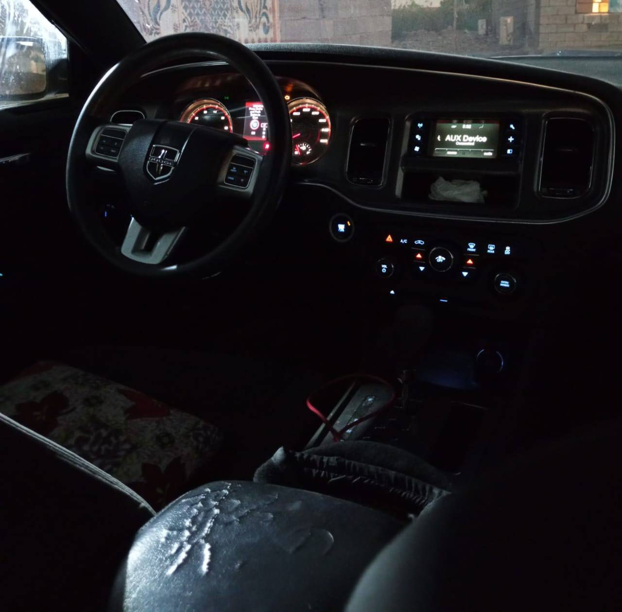 سلام عليكم جارجر 14 أدوات متومه طبق الاصل شرط بيه غرامات كفاله كير ومكيه  كص جنطه شغل باجات الول بل سوك حداديه 95 ستوني مسويه تخم تاير تبريد كله شغاله وجديده رقم سليمانيه الرقم المربع الاصلي السعر 55 وبيه مجال حك الجيه المكان ميسان ...*********** ما متواجد عل فيس واتساب خابر كبل
