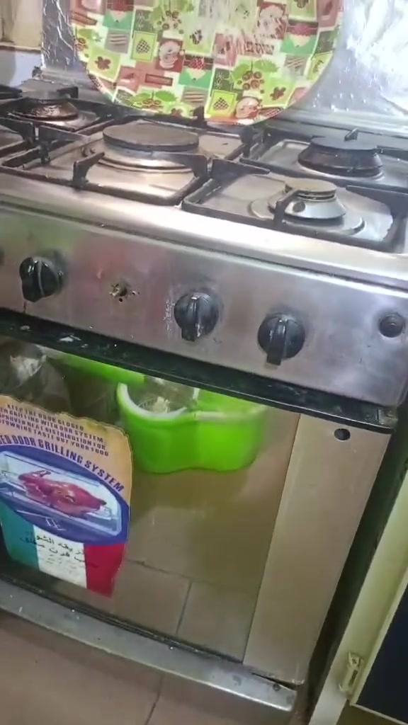 السلام عليكم
طباخ مستعمل للبيع ب 85 وبي مجال قليل


**إذا كنت صاحب هذا الإعلان وتريد حذفه لأي سبب، رجاءا أرسل رسالة إلى الدعم الفني**