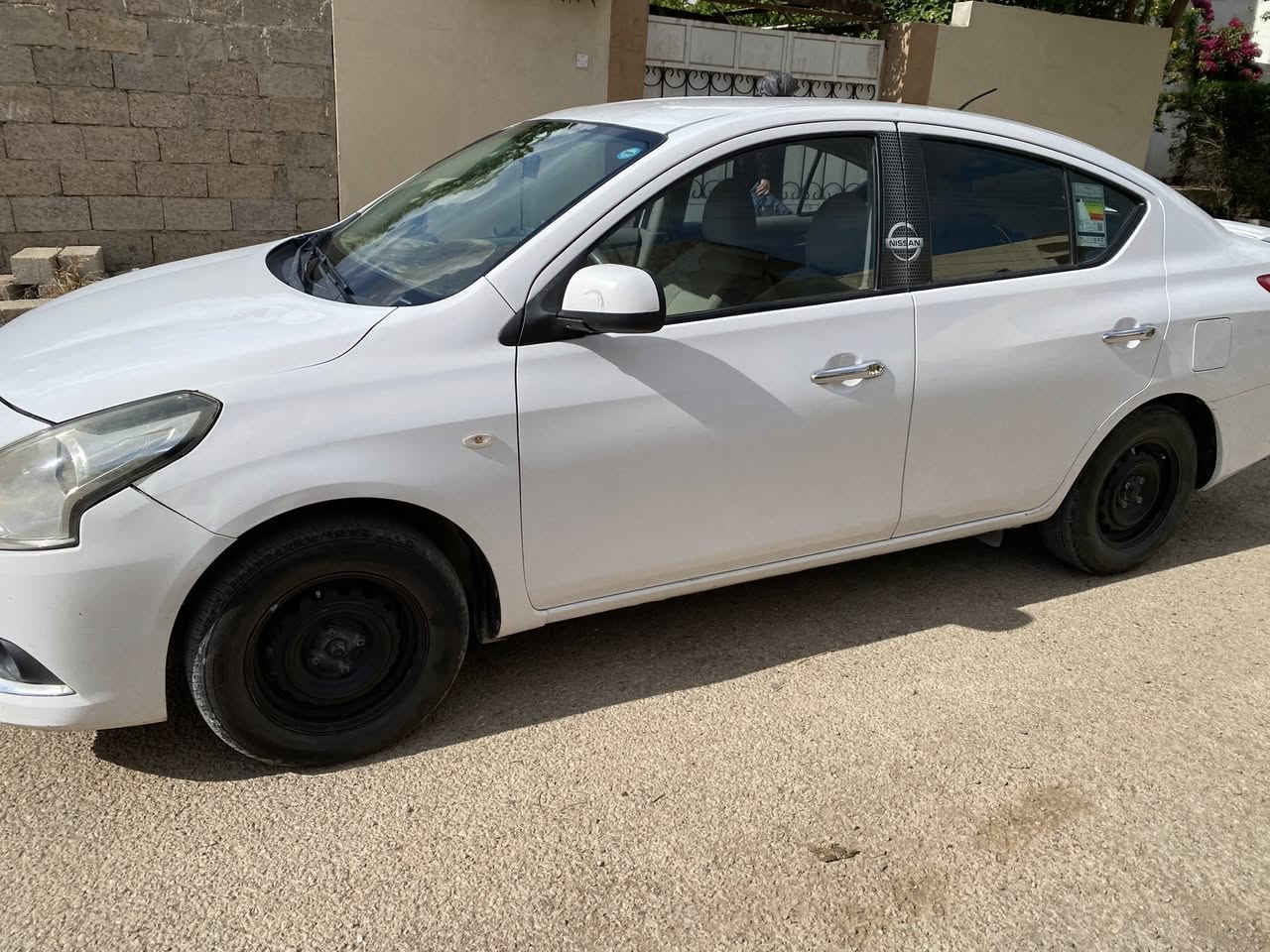 نيسان صني هندي بليت ازرق ٢٠١٨ سنوي جديد لحد 2030بدون صبغ بدون حالوب بي٣ مكان بارد بدون دواخل قير محرك ابشرط ما مفتوح سنوي بسمي *********** واتساب مكان كركوك
