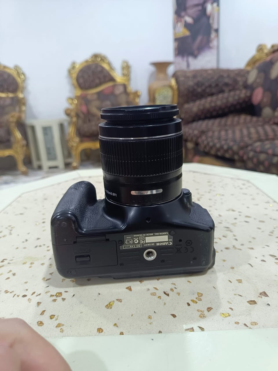 السلام عليكم للبيع كامره كانون d600 شاشة قلاب زومها 18-55 مستخدمة استخدام قليل ما واصلة تصليح ابد سعرها 300 قفل للاستفسار اكثر ***********
