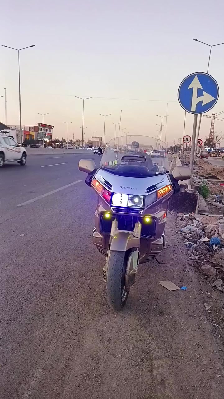 سلام عليكم .... كولدن 1500..كلشي بيه شغال  جك ..بيك... تاير خط ابيض ...الدراجه مكاتبه فقط
..سعر 22. ...    ...هاذ رقمي شاري تصل مو شراي لا تعبني وبس تراسل ..... ***********
