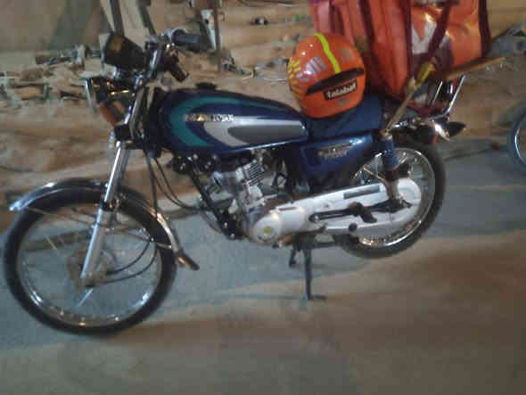 للبيع المحرك انتس مامفتوحه
دراجه جديده كلش اوراق السعر  950بيه مجال قليل 
المكان البصره الزبير ((***********))
