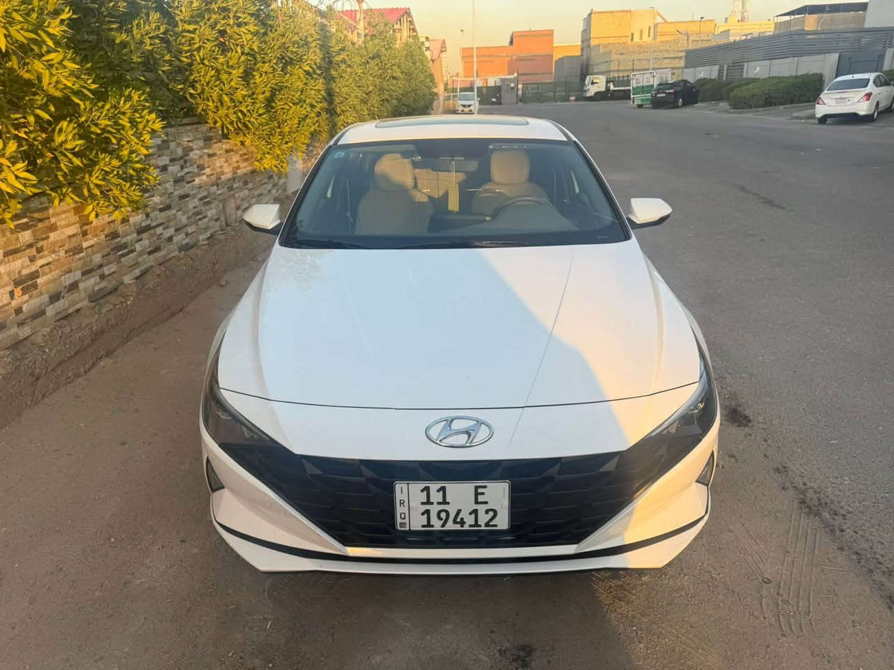 الانتره
موديل 2023 محرك 1600
بااسمي خليجي السياره رقم بغداد مشروع وطني 
العنوان القبله حي المهندسين 
السياره كفاله عامه ماعدئ ضربه خفيفه جوه قبق البنزين وعل حطتها مامصلحها 
ماشيه 44 الف 
السعر 168 وبيه مجال 
***********
