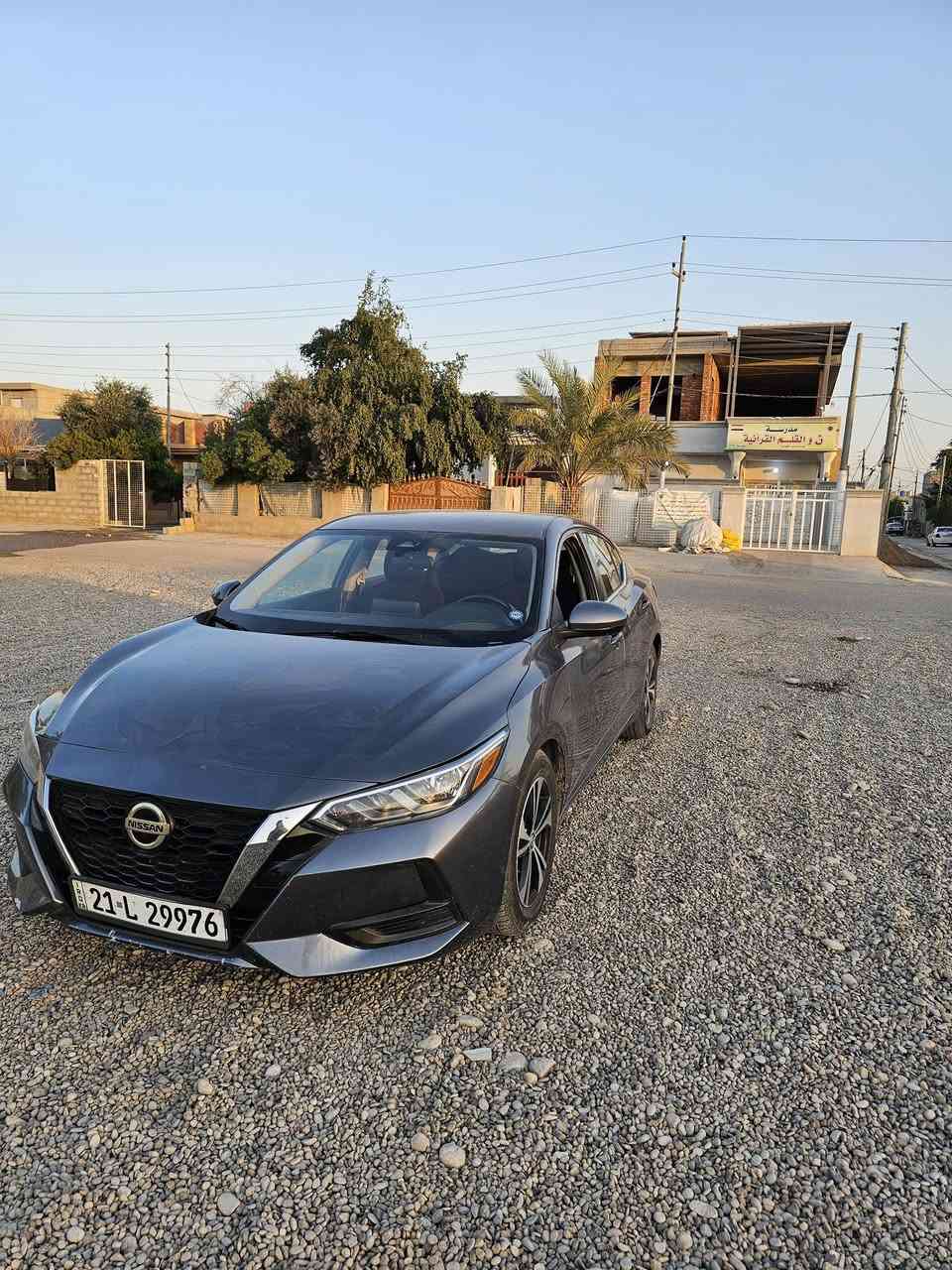 نيسان سنترا مواصفات SV المعروفة موديل 21
ضررها جاملغ وبنيد بدون دواخل 
سيارة جاهزة ما بيها اي نقص 
مكاني ديالى قضاء خانقين 
***********
