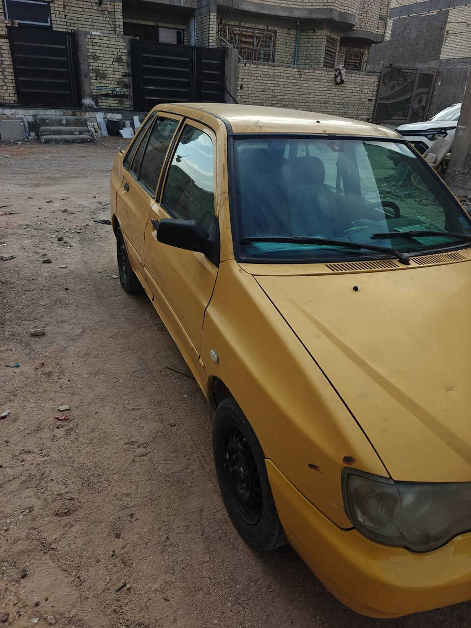 السلام عليكم
سايبا 2012 منغولي رقم بغداد مكاني كربلاء 
بيهة جاملغ وباب مبدل فقط والباقي كله نضيف 
سعرها 27 وبيهة مجال حك الجيه 
التواصل ***********
