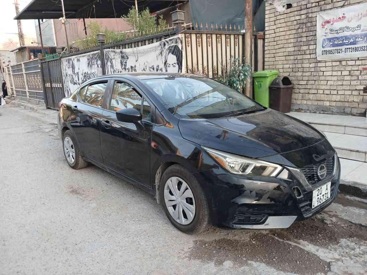 سيارة سني فيرسا نيسان موديل ٢٠٢١ مضروبة بجم فقط تبريد شغال سعرهة ٧٠ ورقة رقم التلفون ***********
