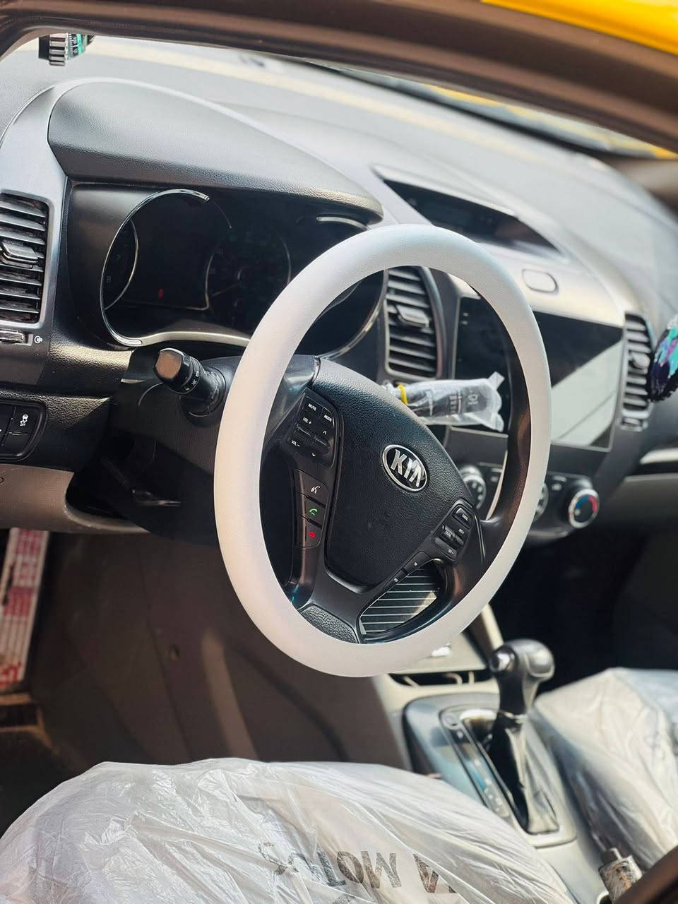 السلام عليكم
سياره فورتي موديل 15 
رقم صاحبه 
***********
