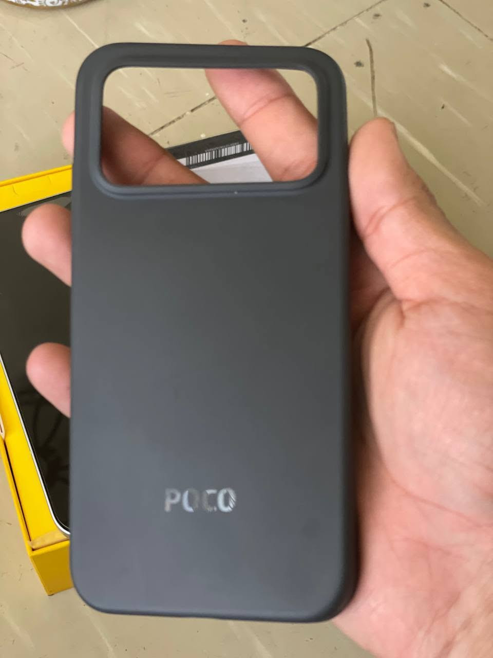 سلام عليكم شباب Poko F8 Pro جهاز نضيف جداً 
اللون: مميز 
ذاكره الجهاز: 512 العشوائيه 12
الشاشه: 120 هيرتز 
يدعم 120 ببجي وباقي الألعاب جهاز من فئات القويه بل اسواق 
ملحقات: كامله 
شاحن 100 واط بربع ساعه من 0 لل100
جهاز رايده 780 وبي مجال حك الجيه 
مكاني كربلاء *********** هاذه رقم واتساب 
***********للاتصال 
جماعه 700 لحد يعلق بيع فقط ماراوس 
متواجد 24 ساعه
