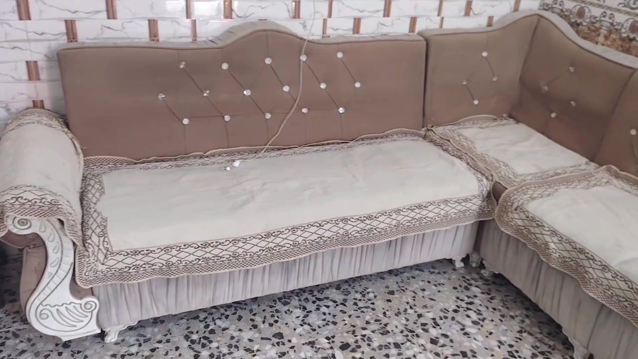 سلام عليكم قنفات للبيع 175وبيهن مجال قليل مكاني النهروان ***********
