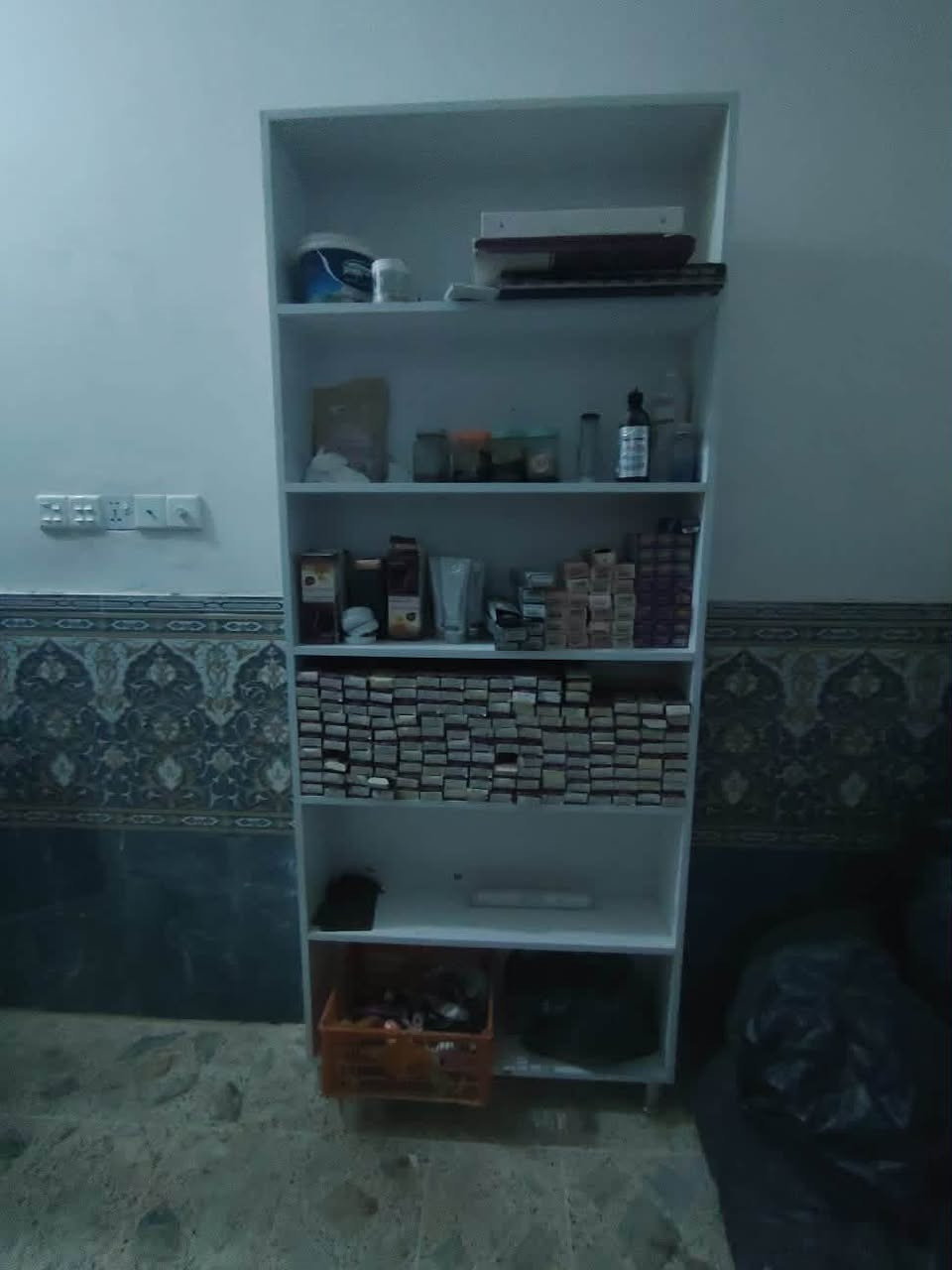 السلام عليكم  عندي صالون كامل للبيع.  نجف.  حي النداء.  للاتصال. ع الرقم او المراسلهه ع الواتساب. ***********
