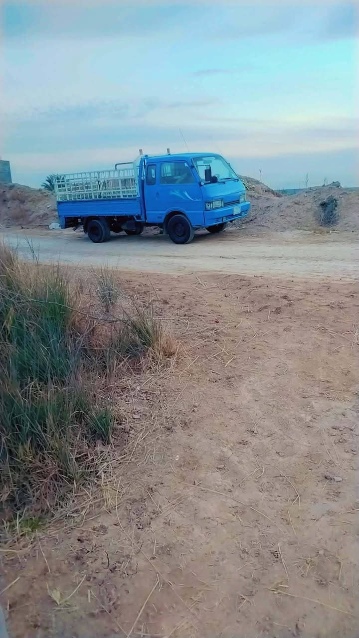 السلام عليكم كية بنكو موديل 94 سيارة جديدة خير من الله رقم ديالى بسمي واذا اكو مراوس بكية عموشة العنوان بغداد الشعب رقم الهاتف ***********
