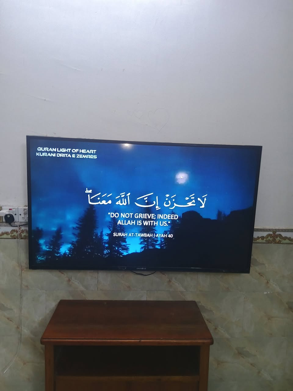 سلام عليكم ورحمة الله وبركاتة شاشه للبيع السعر 225 حجم شاشه /60 /***********
