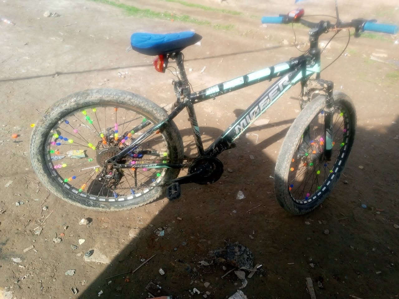 سلام وعليكم باسكل للبيع ابو دبلات نضيف شرط السعر 75 المكان الحواسم قريه صد


**إذا كنت صاحب هذا الإعلان وتريد حذفه لأي سبب، رجاءا أرسل رسالة إلى الدعم الفني**