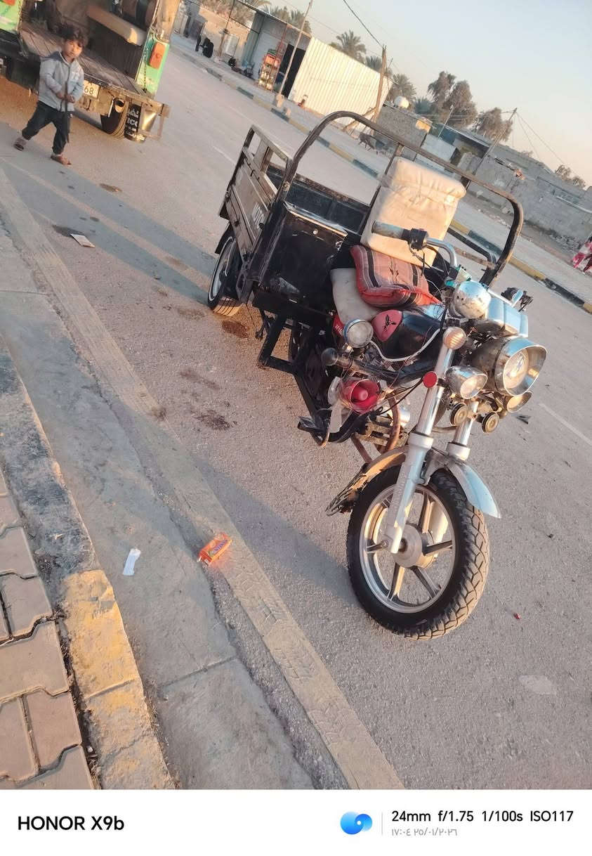 ستوته موديل 17 مكينه ٢٥ بوحد وميه وبيه مجال بيه خياس بل حصيره قليل ***********
مكانه واسط صويره
