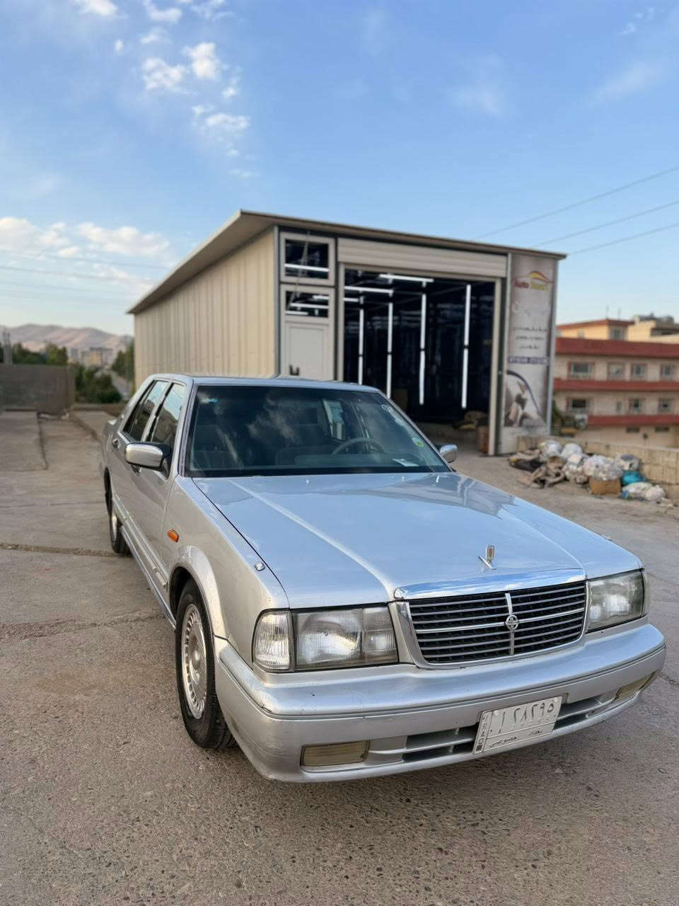 سلاو سدريك موديل ٢٠٠١
هه مو گيانى به شه رت 
ليدراوى نيه  
ته بريد  
ره قم بغداد  سه نه وى تا ٢٠٢٩ تازه يه 
مه شروع وه ته نى  
ره قه مى ساحيبي جوابى  مه سج نادم 
***********
