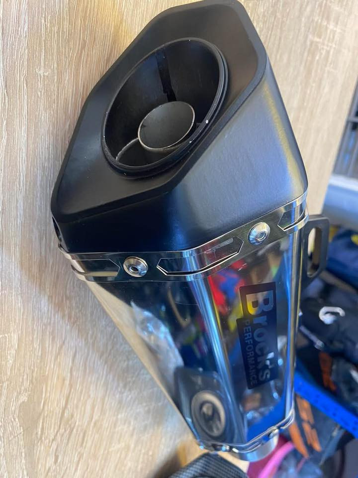 معرض المفيد 
لقطع غيار الدراجات الرياضية 
كروز رياضي مع الكاتم الاسعار راسلنا عل الواتساب 
يوجد توصل لجميع المحافظات 
العنوان بغداد شارع الكفاح 
واتساب ***********
Iraq Baghdad 
WhatsApp 009647713255639
