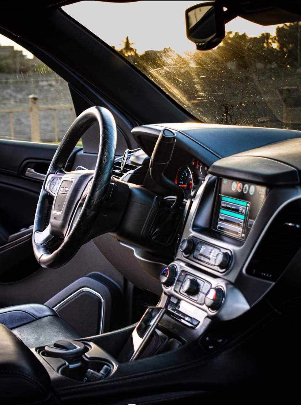 جي ام سي موديل GMC Yukon 2020
فئة SLT محرك 5300
كير 6 نمر فور ويل
فتحة سقف كشنات كهرباء تدفئة + تبريد
ستيرن كهرباء + تدفئة
كشنات منفصلة ملكي
كشنات خلفية كهرباء
صندوق كهرباء
مرايا شفط
نظام صوت Bose
رادار جانبي + خلفي
حساسات أمامي + خلفي
نظام ترحيب
زنون بالكامل + نهاريات
ويل GMC 2025
ممشى 150,000 كم
رقم بغداد
ملاحظة:
حادث جاملغ خلفي بدون 
دواخل، باب مبدل نفس اللون

ال💎ــسعـر 🟥 :: رقم (1) تلـقـائـي 📮

رقم صاحب ســـيـارة :: ***********
