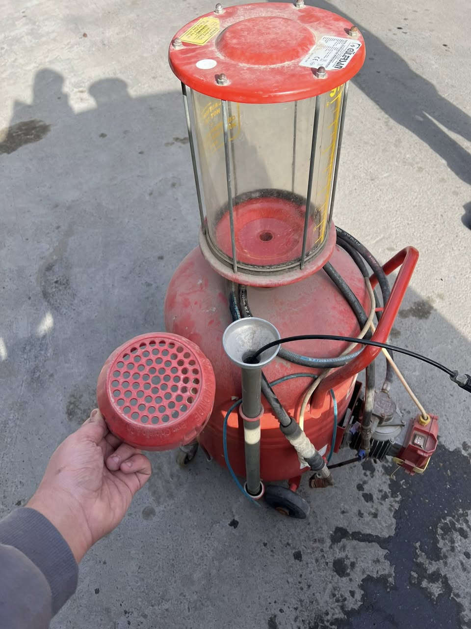 شافطة دهن للبيع ***********
