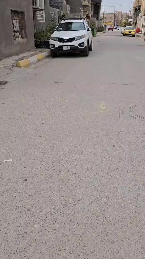 بيت ٢٠٠م  طابقين بي ٦ غرف للبيع طابو بالاسكان الصناعي التفاصيل مذكوره بالفديو*********** ابو مهند
