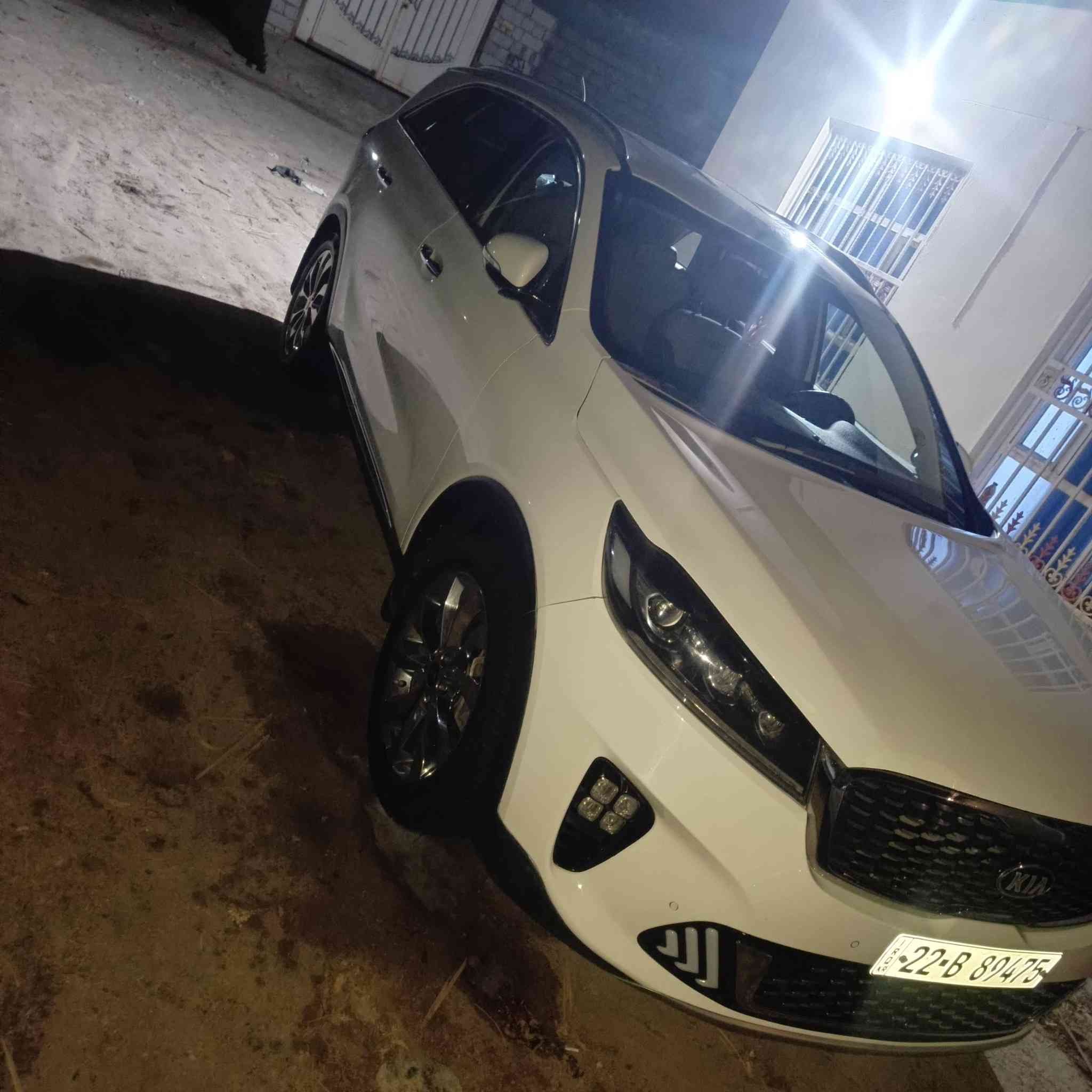 سلام عليكم
سورنتور 

مديل 20

ماشيه 84

كفاله من صبغ وتبديل

سونار موجود 

فول موصفات 

عد بنراما 

رقم اربيل جديد 

مكاني ديوانيه 

غير متواجد علا فيس 

سعر انتصل وبيك خير ودلل

***********
