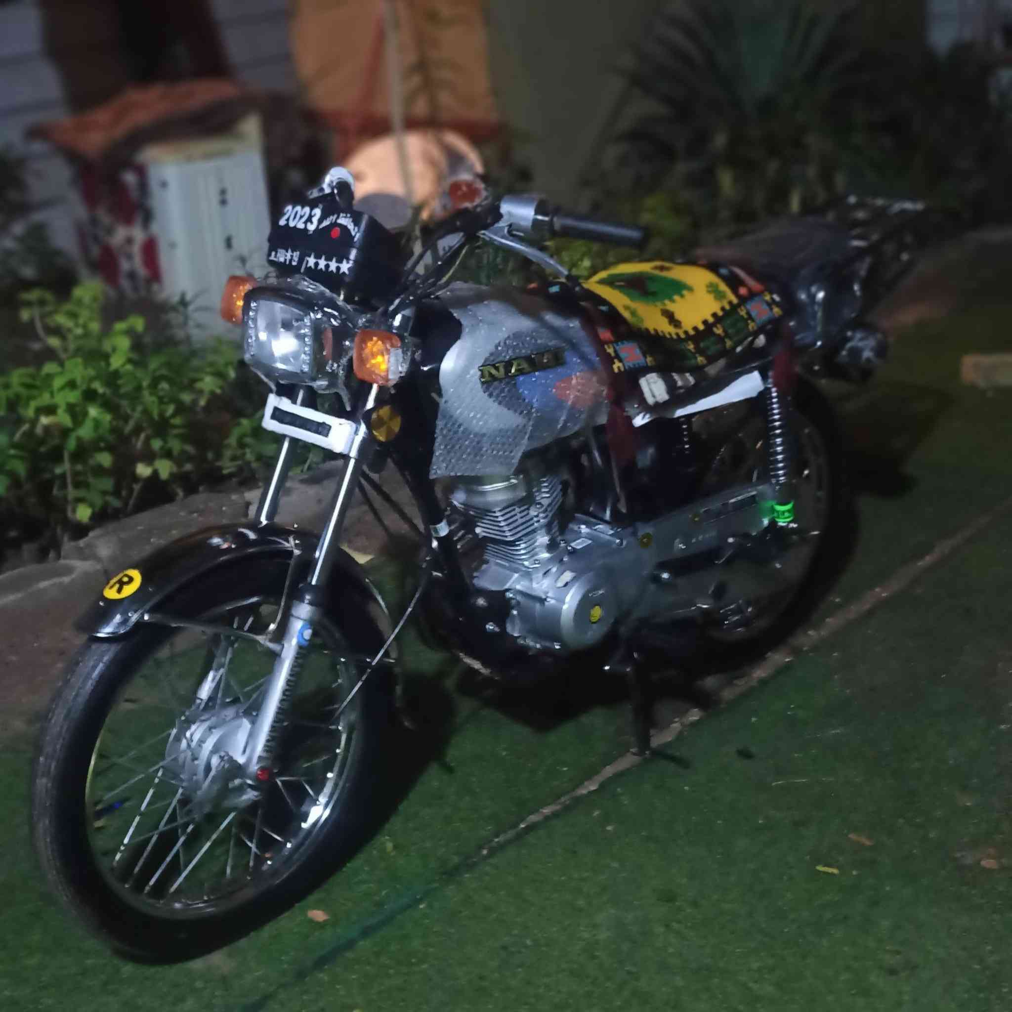 السلام عليكم 
دراجه اربعه كير للبيع المواصفات 
تعمير جديد شلامجه25 شاصي 16اصولي المكان كربلاء السعر خاص رقمي ***********
